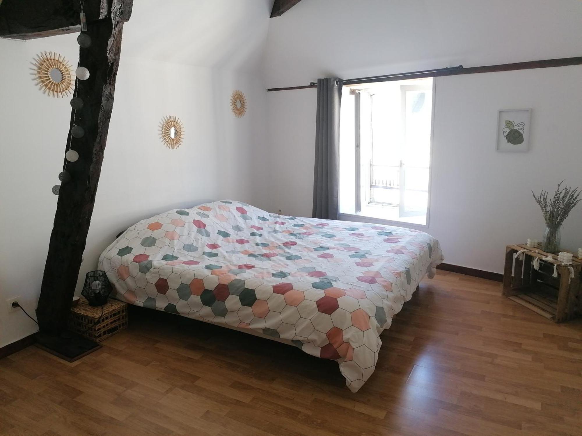 Gite A Sees Avec Garage Prive En Centre Ville Экстерьер фото